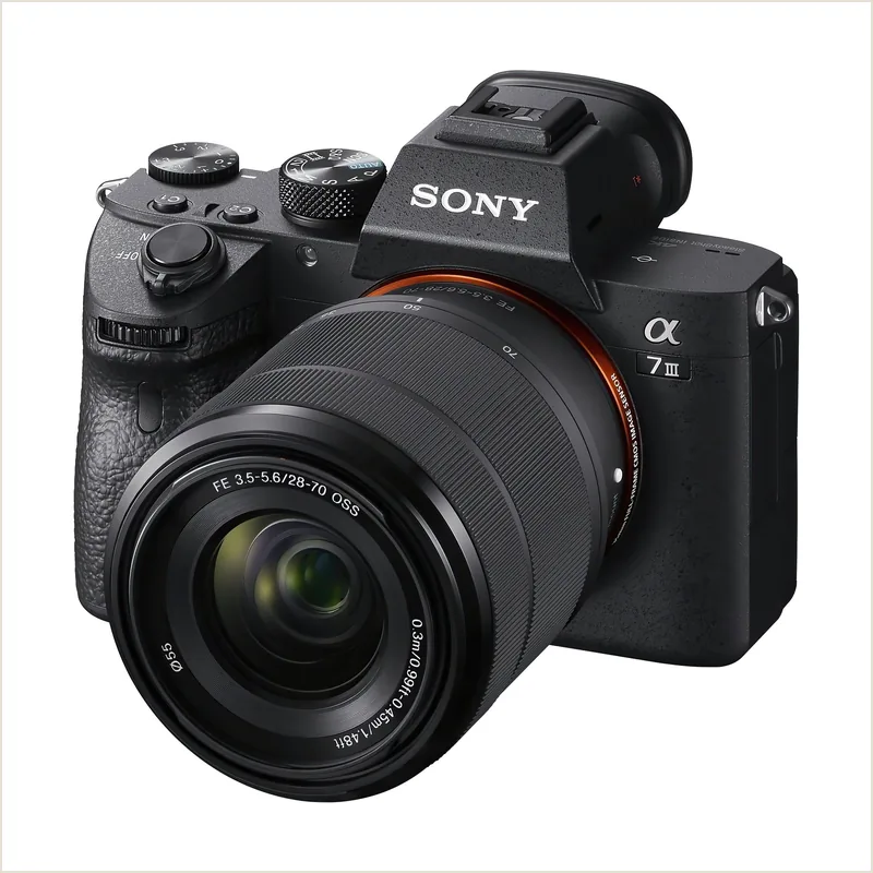 Фотоаппарат Sony Alpha ILCE-7M3 Kit FE 28-70mm F3.5-5.6 OSS, черный