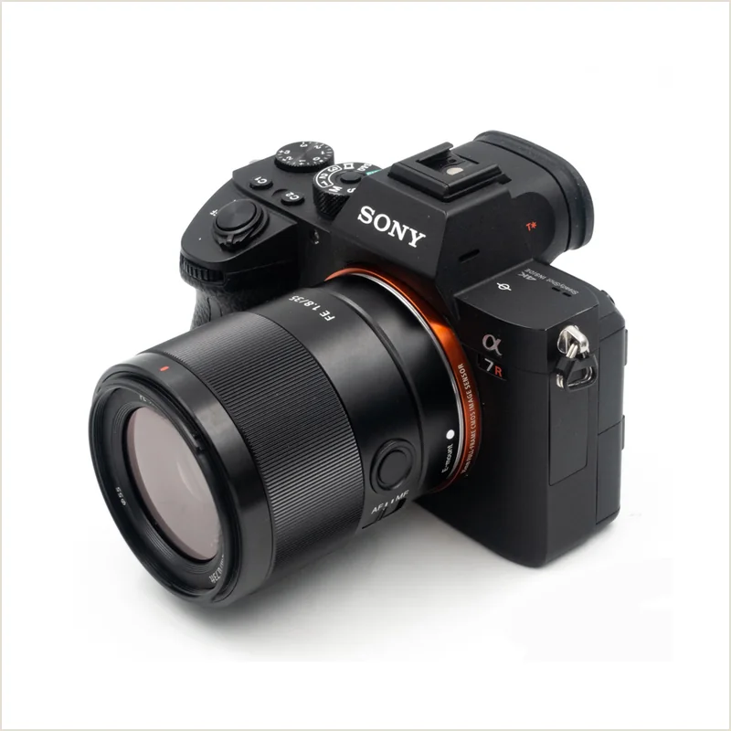 Объектив Sony FE 35mm f/1.8 (SEL35F18F)