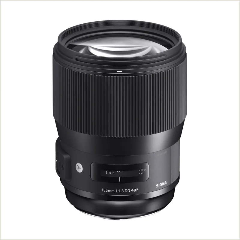 Объектив Sigma AF 135mm f/1.8 DG HSM Art for Sony E, чёрный