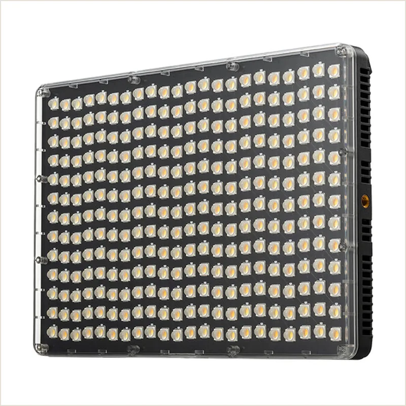 Светодиодный осветитель Aputure Amaran P60x 3200-6500K