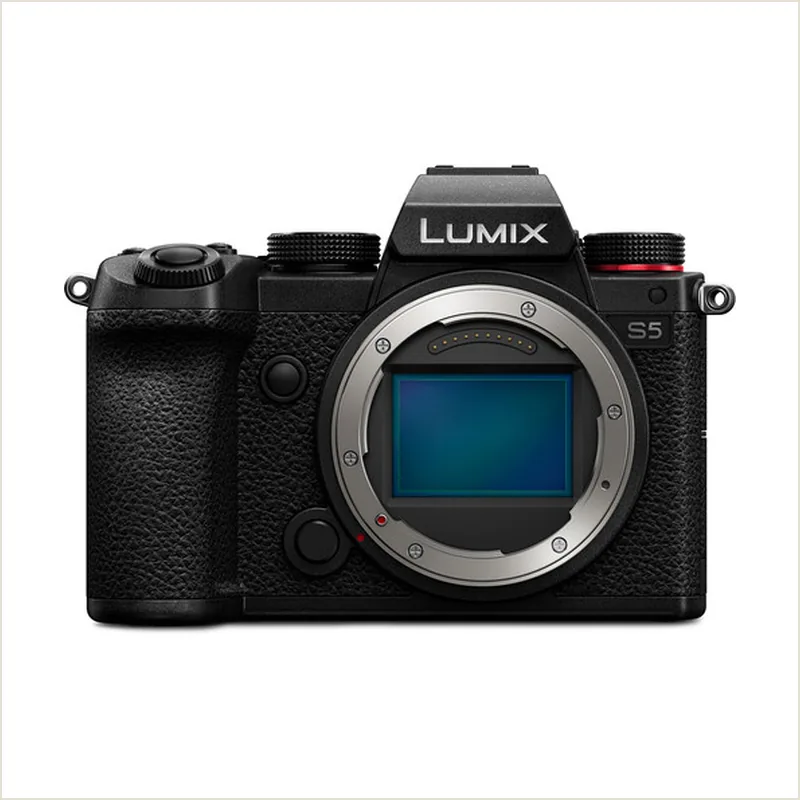 Беззеркальный фотоаппарат Panasonic Lumix S5 II Body