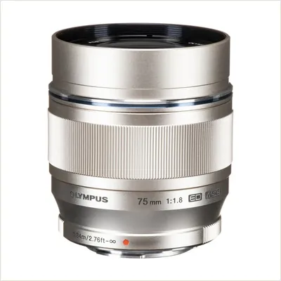 Объектив OM SYSTEM M.Zuiko Digital ED 75 мм f/1.8 серебристый — фото 1