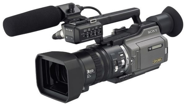 Видеокамера Sony DSR-PD175