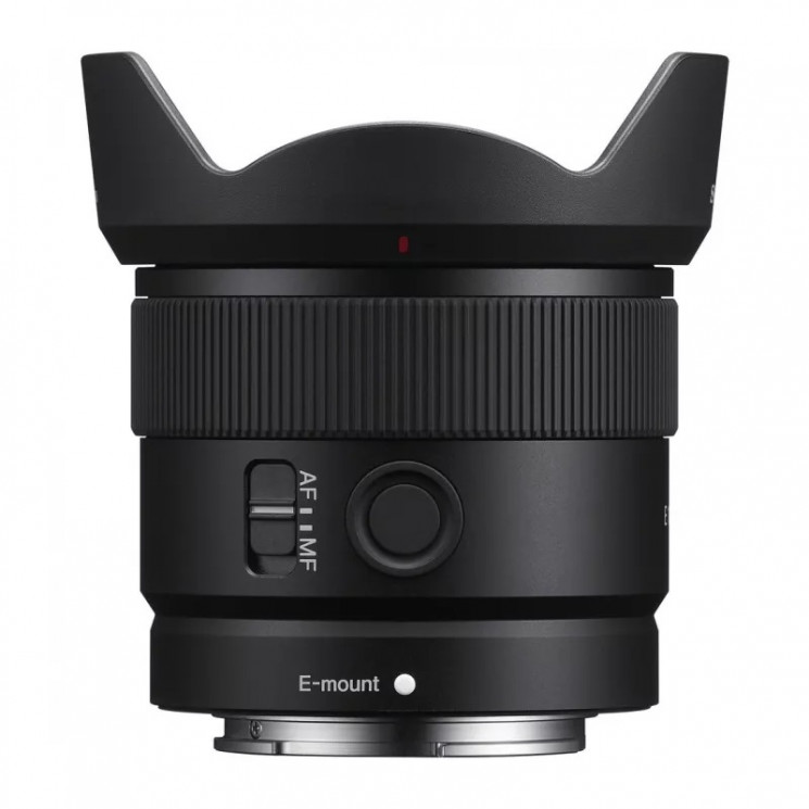 Объектив Sony E 11mm f/1.8 Lens