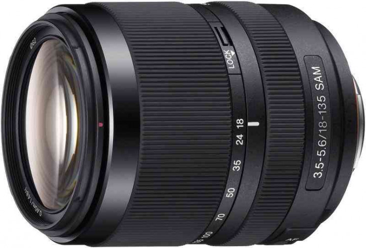 Объектив Sony DT 18-135mm f/3.5-5.6 SAM